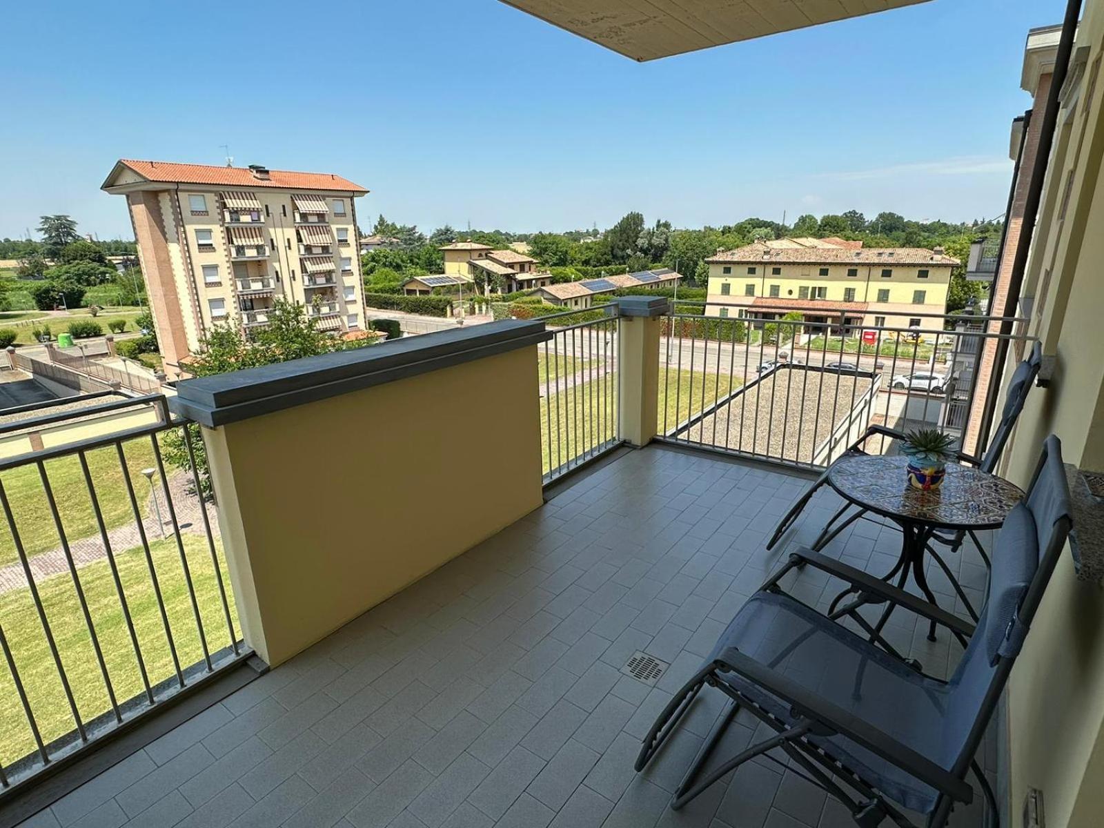 Casa Di Alice Apartment Parma Bagian luar foto