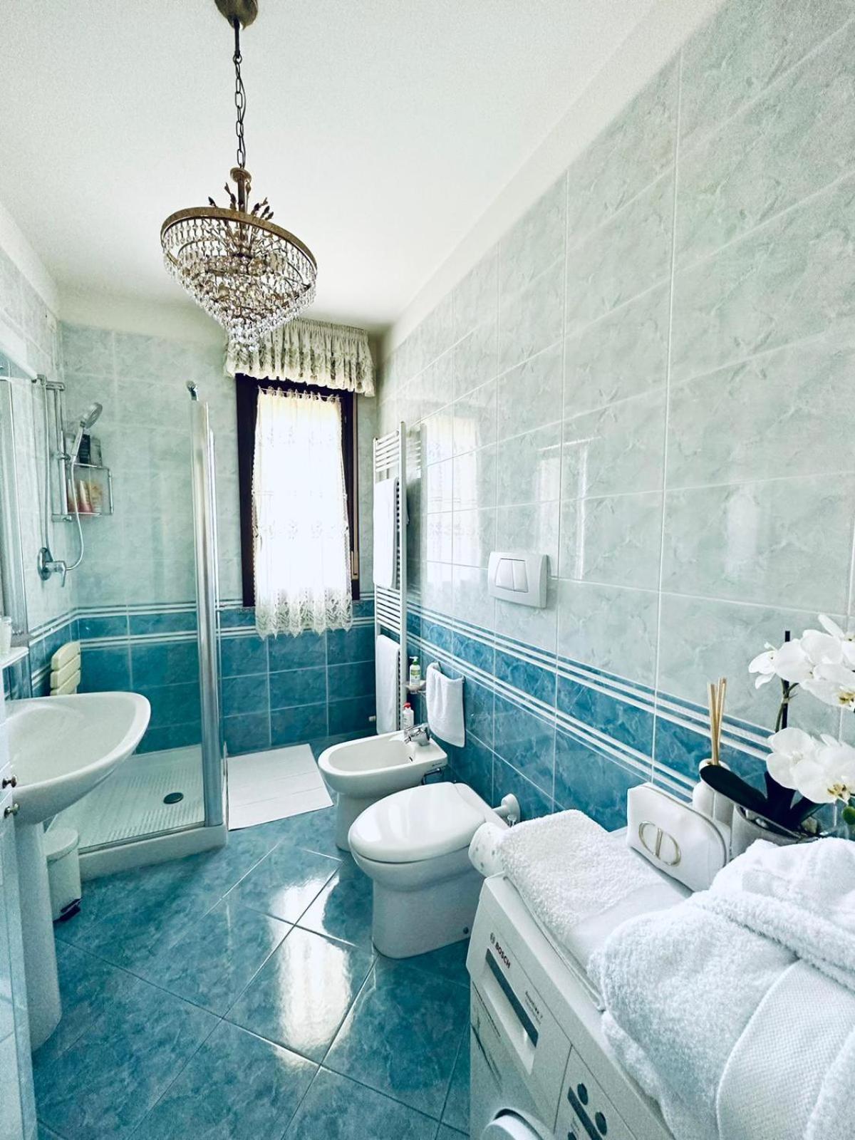 Casa Di Alice Apartment Parma Bagian luar foto